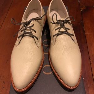 NEW! Only worn once. Nisolo bone Oxfords